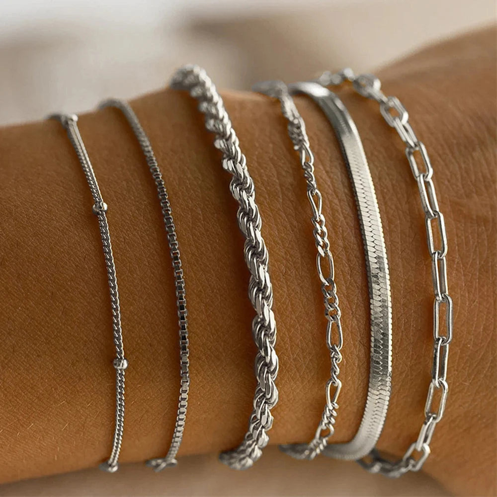 Snake Imitation Gemstone Bangle