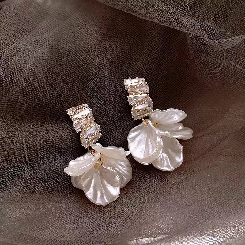 Korean Imitation Shell Dangle Earrings