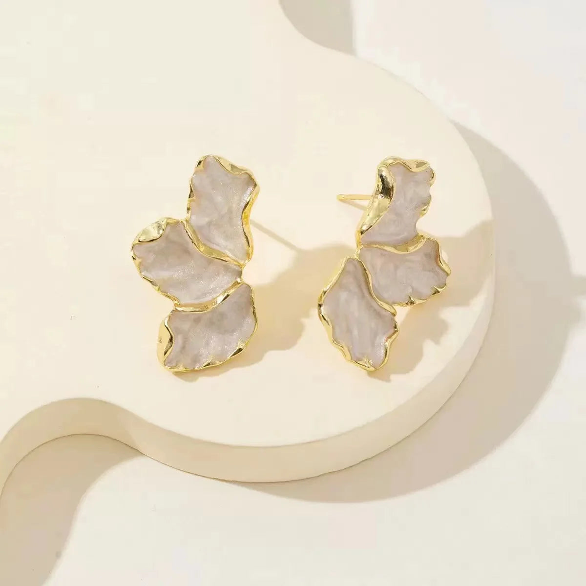 Cream Flower Earrings