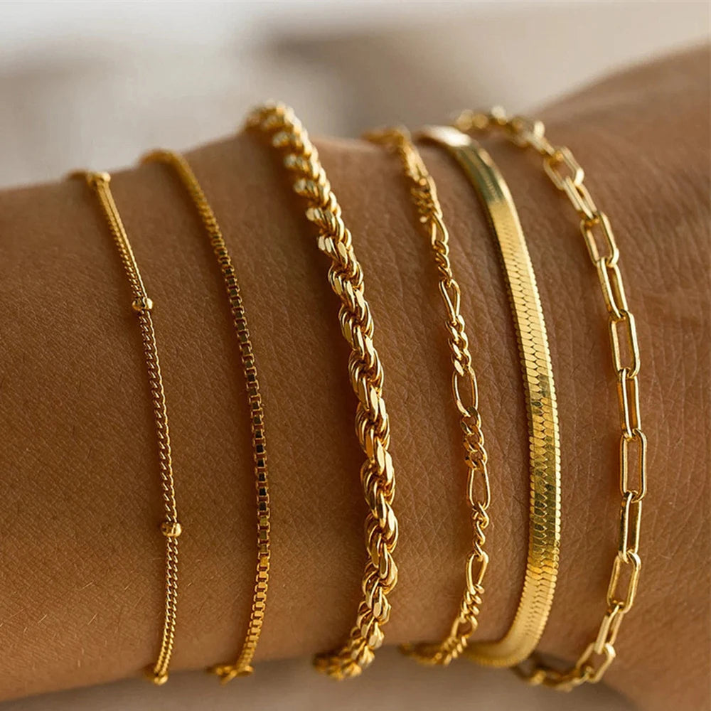 Snake Imitation Gemstone Bangle