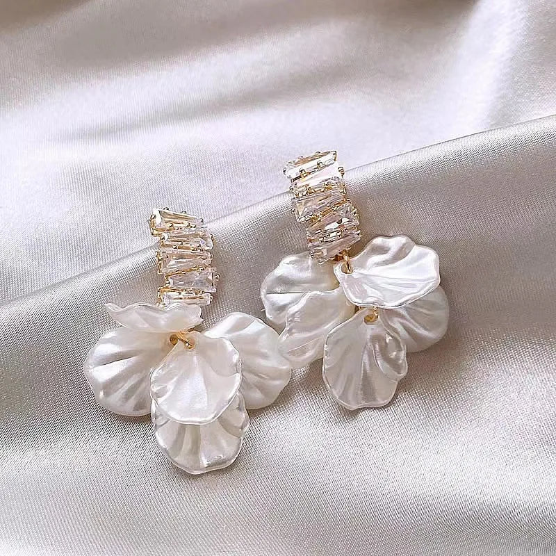 Korean Imitation Shell Dangle Earrings